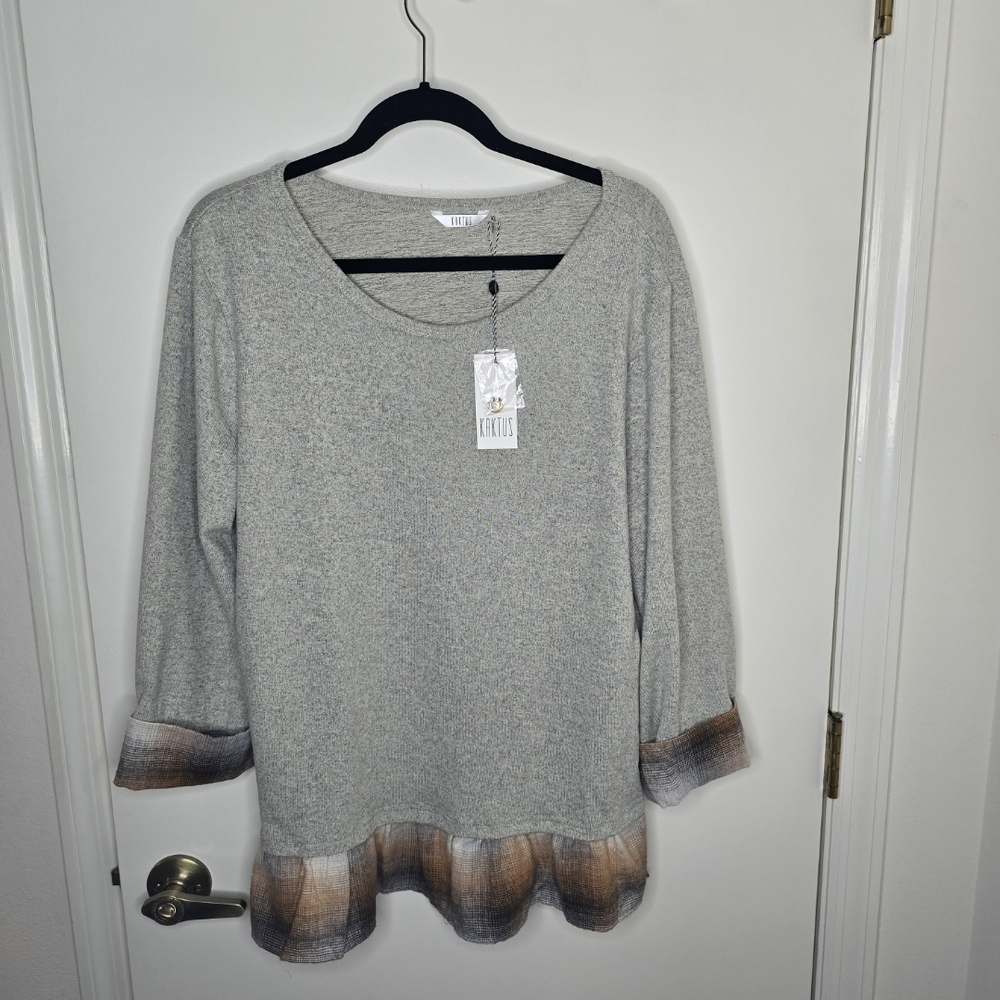 Kaktus Heathered Gray Knit Top With Plaid & Button Detail NWT XL
